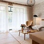 Binnendiek Haus 1 8 شقة